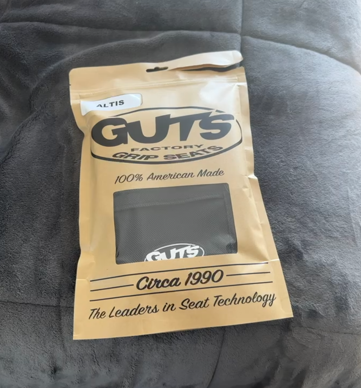 ALTIS GUTS Seat Cover